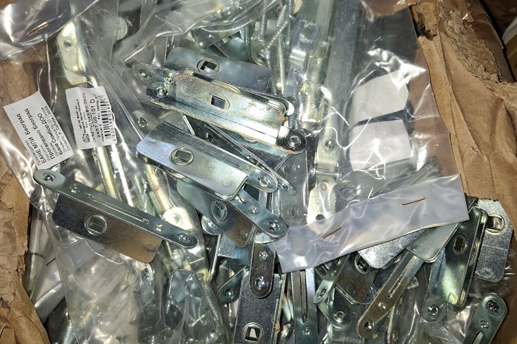 Slika /18461 držači za brave Os/držači.jpg